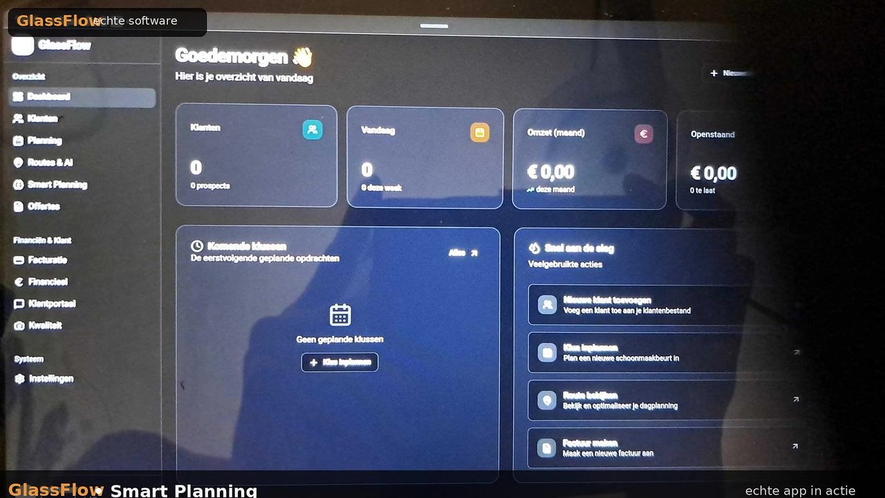 GlassFlow dashboard met klantenoverzicht, planning en omzetweergave